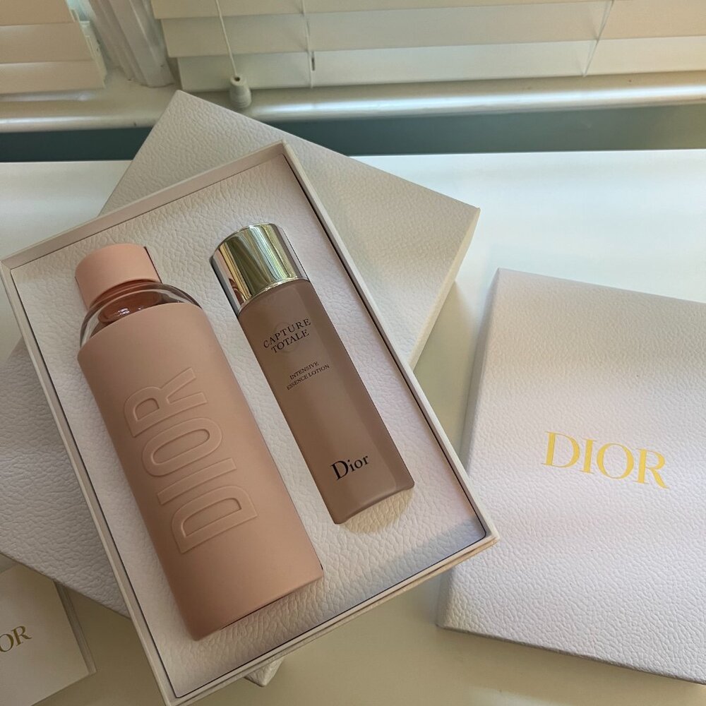 Dior Platinum Gift-Glass Water Bottle & Essence Lotion-Gift Box